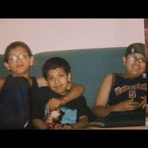 Meet your Posher, Moises